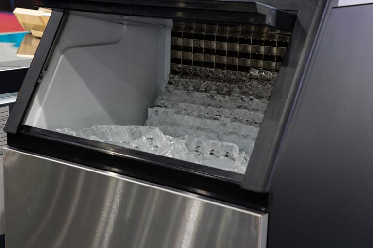 Ice-making machine repair service in Sarasota, FL